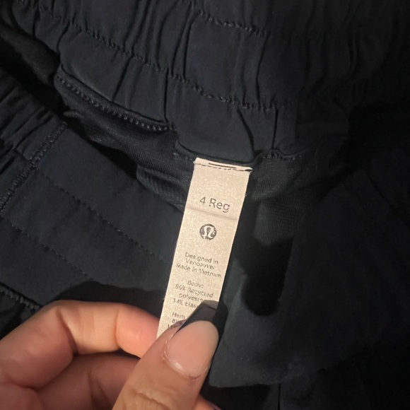 Lululemon hotty hot shorts - Picture 3 of 3